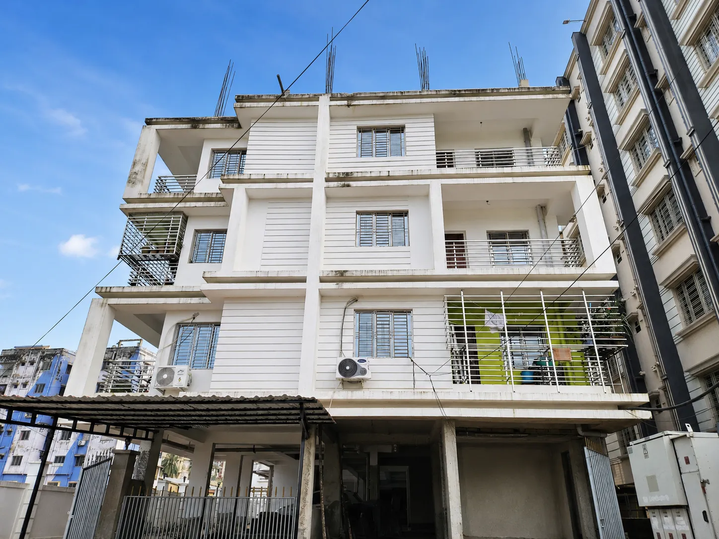 exterior view 1